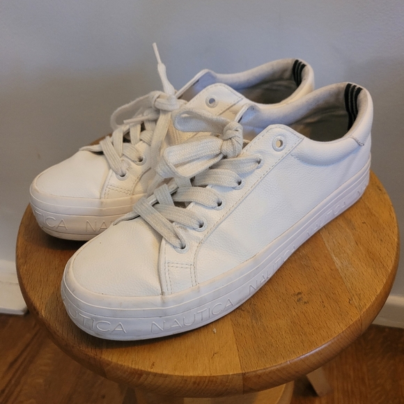 Nautica women's white sneaker - Picture 2 of 16
